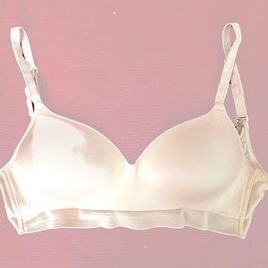 Hanes Wireless M bra
